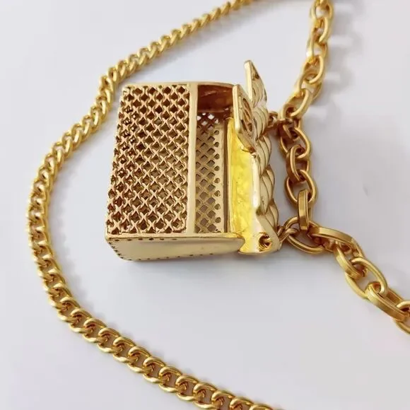 Anthropologie Fashion Tassel Gold Chain Belt with mini Bag. Trendy!high quality - Picture 6 of 17